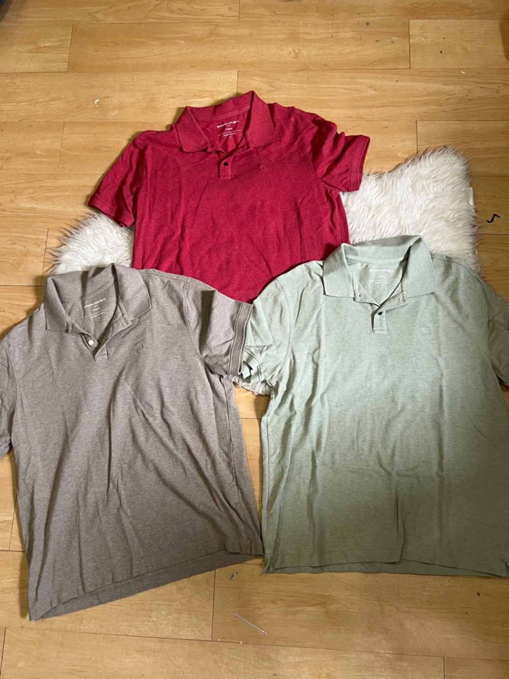 Banana Republic Polo Trio in Red, Olive, and Taupe bundle lot men L